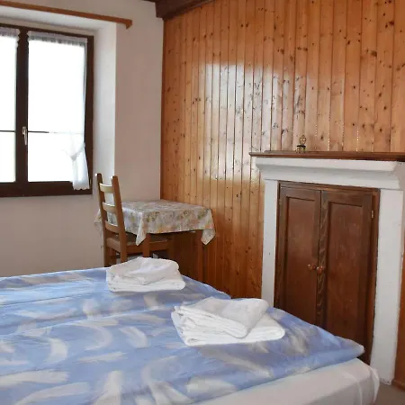 Holiday Tessinerhaus Casa Fiore By Interhome Casa vacanze Gambarogno